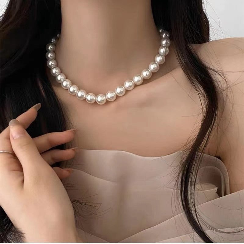 French Retro Chanel High-End Pearl Clavicle Chain Light Luxury Gentle Elegant Fashion Trend Design Necklace - Image 4